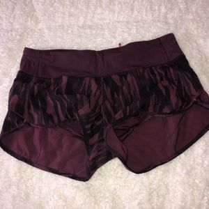 Lululemon run times short